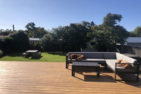 Photo of property in 8 Eskdale Road, Birkdale, Auckland, 0626