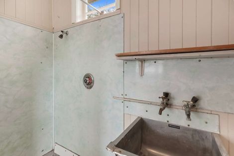 Photo of property in 10 Oturi Road, Waverley, 4510