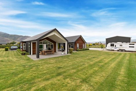 Photo of property in 28 Shortcut Road, Cromwell, 9310