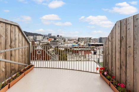 Photo of property in Qba Apartments, 4p/51 Webb Street, Mount Cook, Wellington, 6011