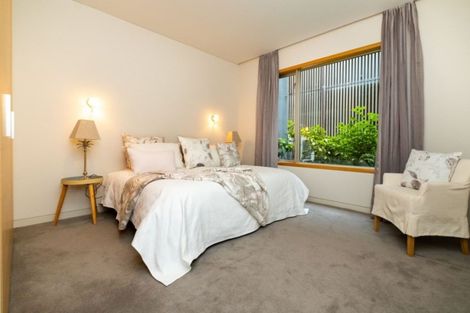 Photo of property in 2/5 Tanner Street, Havelock North, 4130