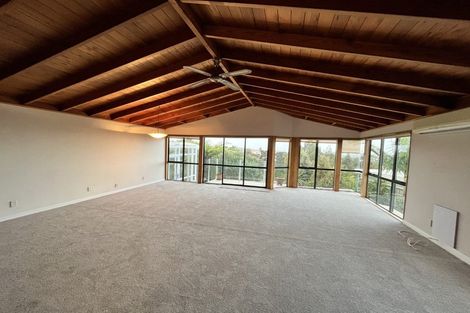 Photo of property in 13 Elsfield Place, Torbay, Auckland, 0630