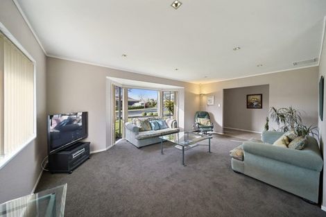 Photo of property in 1/32 Headcorn Place, Botany Downs, Auckland, 2010