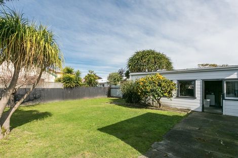 Photo of property in 12 Kinross White Street, Napier South, Napier, 4110