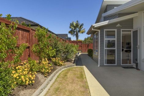 Photo of property in 5 Redhaven Place, Bethlehem, Tauranga, 3110