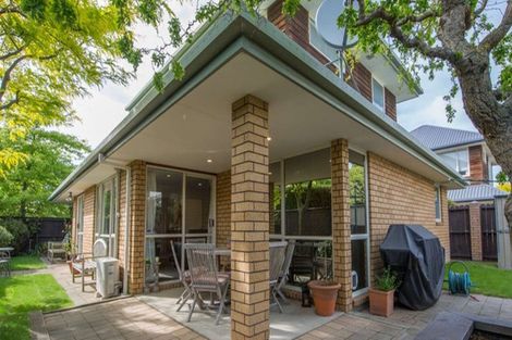 Photo of property in 6b Kelson Lane, Ilam, Christchurch, 8041