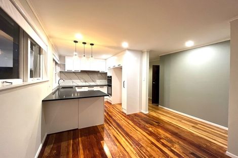 Photo of property in 39 Riverhills Avenue, Pakuranga Heights, Auckland, 2010