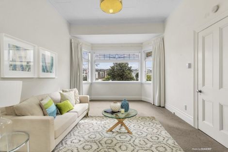 Photo of property in 35 Brougham Street, Mount Victoria, Wellington, 6011