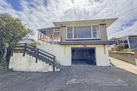 Photo of property in 140 Cornfoot Street, Castlecliff, Whanganui, 4501