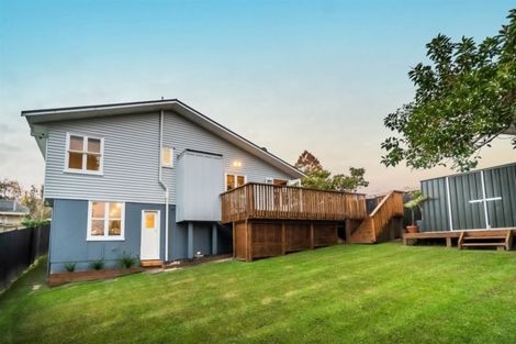 Photo of property in 1/29 Bruce Road, Glenfield, Auckland, 0629