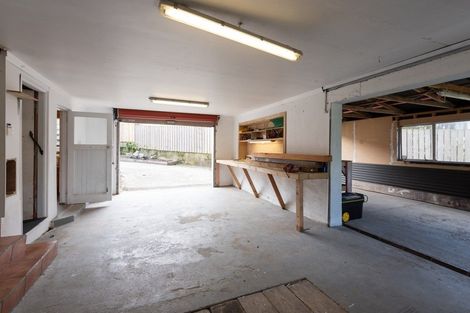 Photo of property in 77 Ironside Road, Johnsonville, Wellington, 6037