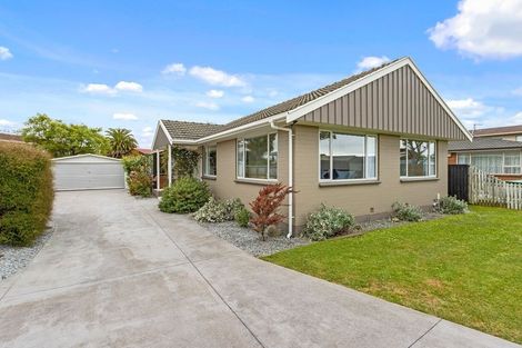 Photo of property in 324 Yaldhurst Road, Avonhead, Christchurch, 8042