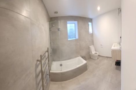 Photo of property in 235b Titirangi Road, Titirangi, Auckland, 0604