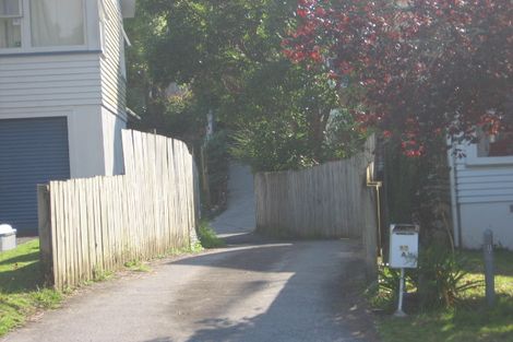 Photo of property in 12 Halberg Street, Glenfield, Auckland, 0629