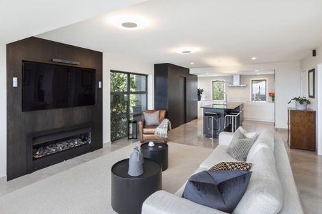 Photo of property in 5 Ophir Lane, Redcliffs, Christchurch, 8081