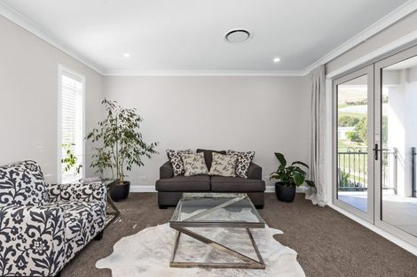 Photo of property in 1 Ridgeway Terrace, Taradale, Napier, 4112