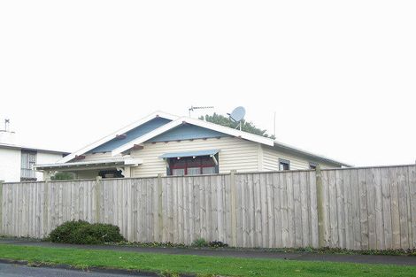 Photo of property in 42 Clifton Drive, Waitara, 4320