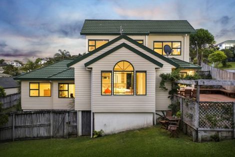 Photo of property in 34 Savoy Road, Orewa, 0931