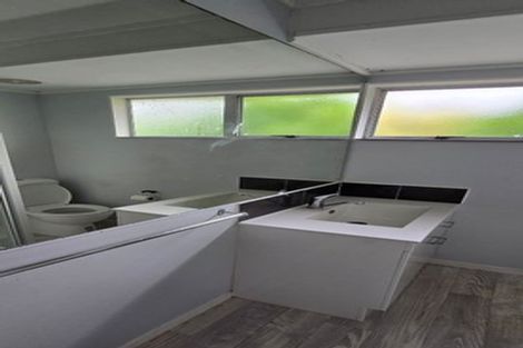 Photo of property in 430a Kahikatea Drive, Dinsdale, Hamilton, 3204