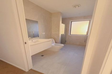 Photo of property in 8 Backridge Way, Flat Bush, Auckland, 2019