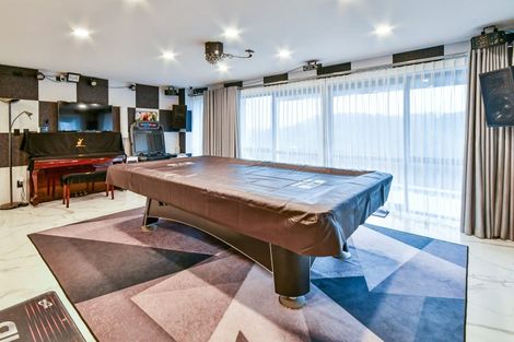 Photo of property in 14 Henriette Place, The Gardens, Auckland, 2105