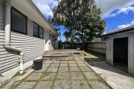 Photo of property in 11 Tiraumea Drive, Pakuranga, Auckland, 2010