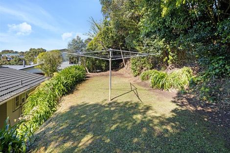 Photo of property in 35 Kahikatea Grove, Paparangi, Wellington, 6037