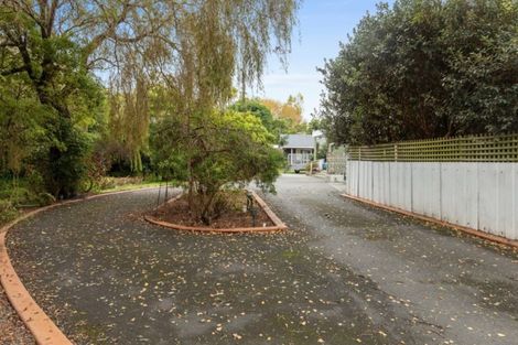 Photo of property in 8 Whites Line West, Woburn, Lower Hutt, 5010