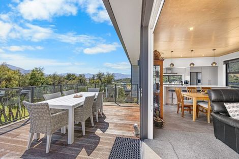 Photo of property in 6 Nokomai Street, Wanaka, 9305