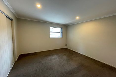 Photo of property in 8a Tawa Crescent, Manurewa, Auckland, 2102