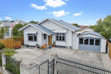 Photo of property in 118 Mangere Road, Otahuhu, Auckland, 1062
