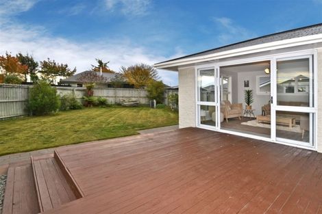 Photo of property in 33 Parnwell Street, Burwood, Christchurch, 8083