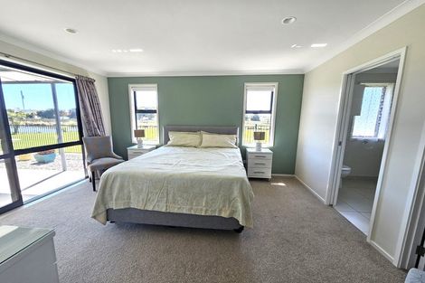 Photo of property in 12 Tatahi Cove, Papamoa Beach, Papamoa, 3118