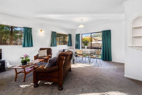 Photo of property in 16 Rossiter Street, Tawa, Wellington, 5028