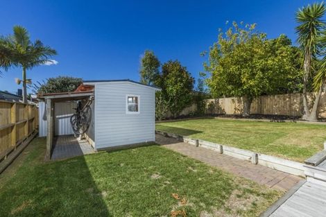 Photo of property in 7 Preston Avenue, Belmont, Auckland, 0622