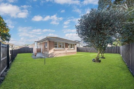 Photo of property in 2/23 Alexander Avenue, Papatoetoe, Auckland, 2025