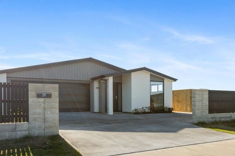 Photo of property in 271 Te Okuroa Drive, Papamoa, 3118