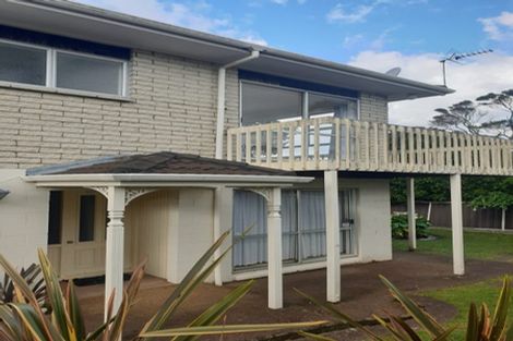 Photo of property in 2/8 Rahopara Street, Castor Bay, Auckland, 0620