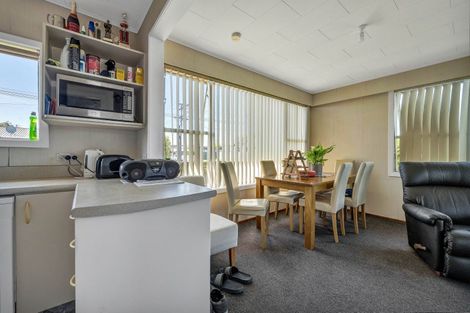 Photo of property in 38 Clemow Road, Fitzroy, New Plymouth, 4312