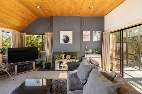 Photo of property in 14 Earnslaw Terrace, Queenstown, 9300