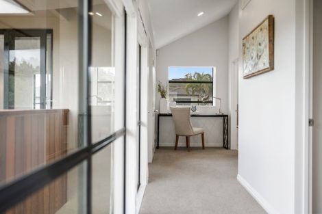 Photo of property in 37 Westerham Drive, Dannemora, Auckland, 2016