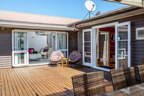 Photo of property in 1b Dublin Street, Martinborough, 5711