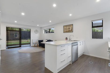 Photo of property in 4e Wattle Road, Sunnyvale, Auckland, 0612