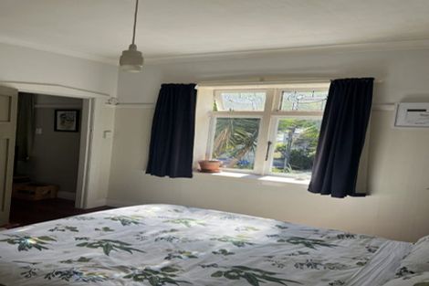 Photo of property in 8 Caprera Street, Melrose, Wellington, 6023