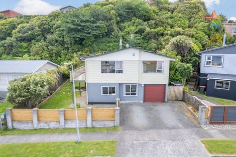 Photo of property in 50 Acacia Avenue, Maungaraki, Lower Hutt, 5010