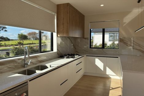 Photo of property in 10a Mclarin Road, Glenbrook, 2681