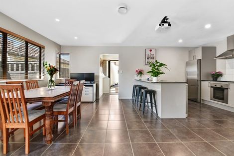 Photo of property in 17 The Rise, Gulf Harbour, Whangaparaoa, 0930