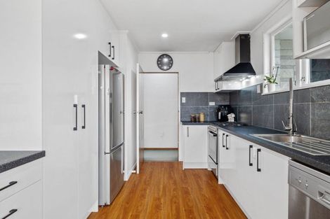 Photo of property in 2 Ajax Place, Highbury, Palmerston North, 4412