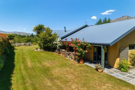 Photo of property in 2 Bramshill Drive, Lower Shotover, Queenstown, 9371