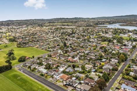 Photo of property in 19 Domain Road, Weymouth, Auckland, 2103